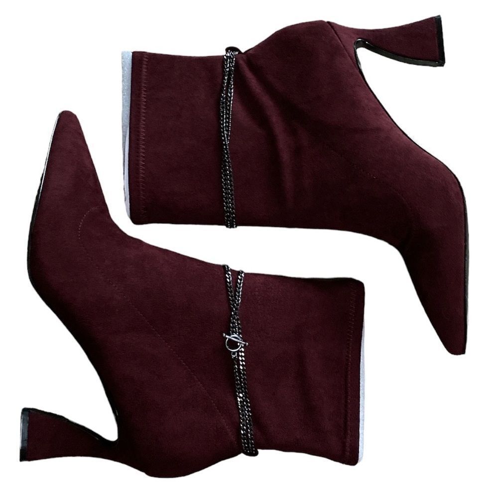 NEW Charles by Charles David Lugo Chain Stretch Booties